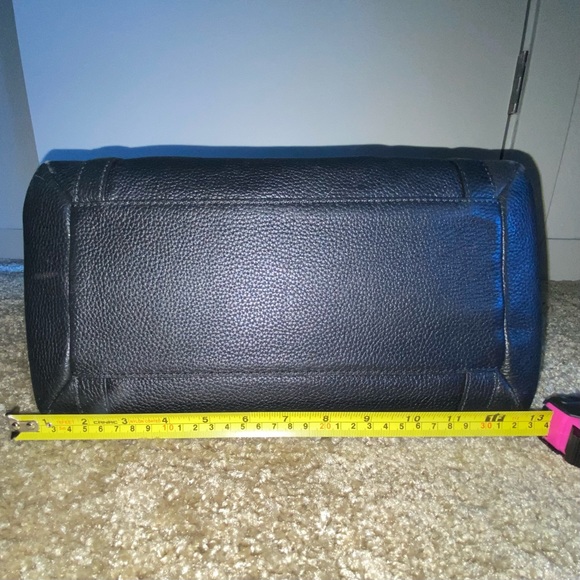 Classic Black Leather Kate Spade Tote Bag - Picture 11 of 14